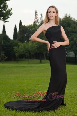 Black Slit One Shoulder Court Train Prom / Celebrity Dress