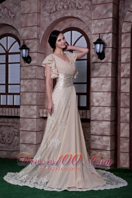 Champagne Prom Dress V-neck Chiffon and Lace Beading