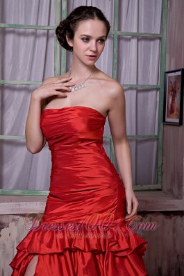 Wine Red Strapless Prom Celebrity Dress Cathedral Train Slit Ruffled