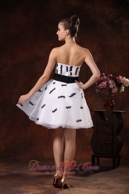 Black and White Appliques and Hand Flower Belt Cocktail Dress