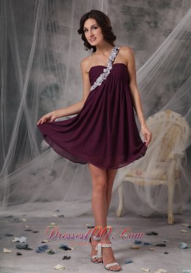 Appliques Trimmed One Shoulder Chiffon Dark Purple Cocktail Dress