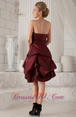 Burgundy Column/Sheath Sweetheart Knee-length Prom Dress