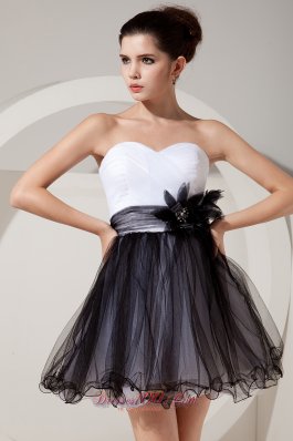 Sweetheart Mini-length Black and White Short Prom Dress