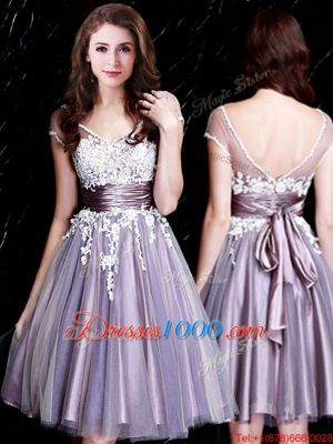 Classical Lavender Zipper V-neck Appliques and Belt Bridesmaids Dress Tulle Short Sleeves