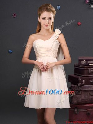 Chiffon Sleeveless Zipper Ruffles and Sequins and Ruching and Bowknot and Hand Made Flower Vestidos de Damas in Champagne