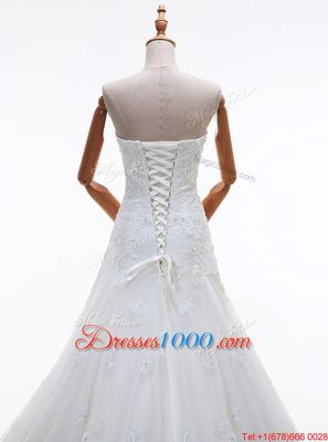 Extravagant White Lace Up Sweetheart Beading and Lace and Appliques Wedding Gowns Tulle Sleeveless Court Train