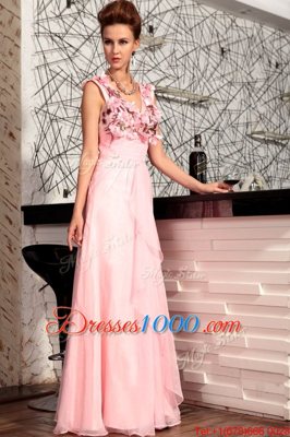 Luxurious V-neck Sleeveless Satin Prom Gown Appliques Zipper