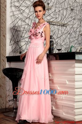 Luxurious V-neck Sleeveless Satin Prom Gown Appliques Zipper