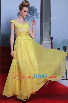 Vintage Chiffon Scalloped Short Sleeves Side Zipper Beading and Appliques and Pleated Homecoming Dress in Yellow