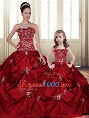 Trendy Sleeveless Taffeta Floor Length Lace Up Quince Ball Gowns in Wine Red for with Embroidery and Pick Ups