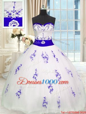 Sleeveless Tulle Floor Length Lace Up Quince Ball Gowns in White for with Embroidery and Belt