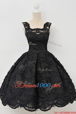 Black A-line Square Sleeveless Lace Knee Length Zipper Lace Dress for Prom