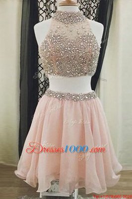 Modest Halter Top Sleeveless Chiffon Knee Length Zipper Prom Party Dress in Peach for with Beading