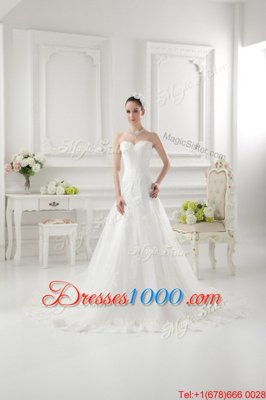 White A-line Sweetheart Sleeveless Tulle Sweep Train Clasp Handle Lace and Appliques Wedding Dresses