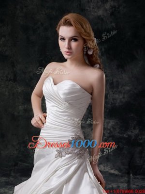 Latest Beading and Appliques and Ruching and Pick Ups Wedding Dresses White Lace Up Sleeveless Court Train