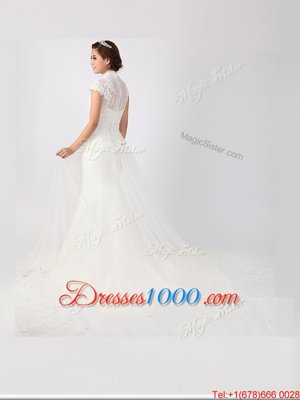 White Short Sleeves With Train Lace Clasp Handle Wedding Gown