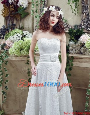 On Sale Strapless Sleeveless Lace Wedding Dresses Lace and Hand Made Flower Lace Up