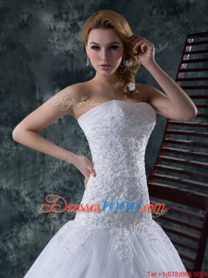 White Column/Sheath Beading and Appliques Wedding Dress Lace Up Tulle Sleeveless With Train