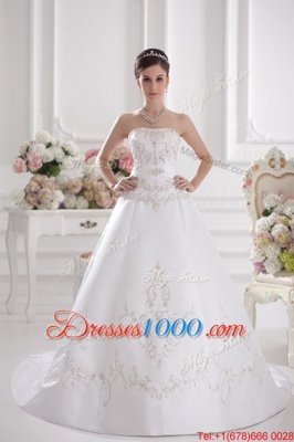 Nice White A-line Satin Strapless Sleeveless Embroidery Zipper Wedding Dress Brush Train