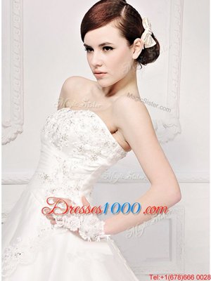 Traditional Sleeveless Court Train Lace and Appliques Zipper Wedding Dress