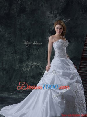 White Lace Up Wedding Dresses Beading and Embroidery Sleeveless With Brush Train