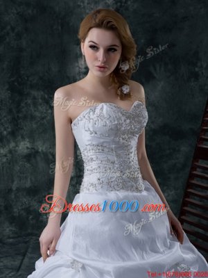 White Lace Up Wedding Dresses Beading and Embroidery Sleeveless With Brush Train