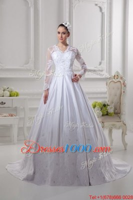 Smart Scalloped White Satin Zipper Wedding Dress Long Sleeves Court Train Lace