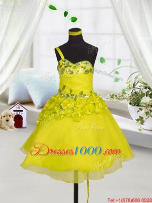 Custom Designed Mini Length A-line Sleeveless Yellow Little Girls Pageant Gowns Lace Up