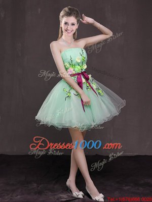 Unique Sleeveless Appliques and Belt Lace Up Prom Party Dress