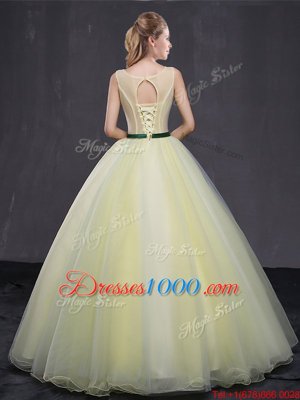 Light Yellow Scoop Lace Up Appliques 15th Birthday Dress Sleeveless