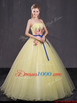 Yellow Sleeveless Appliques Floor Length Ball Gown Prom Dress