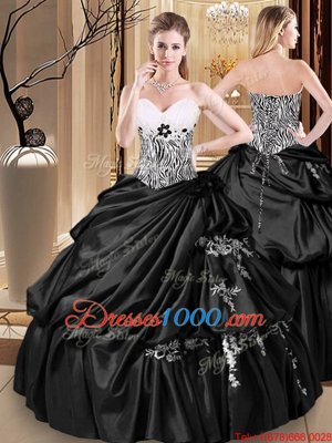 Black Sweetheart Lace Up Appliques and Pick Ups Quinceanera Gown Sleeveless
