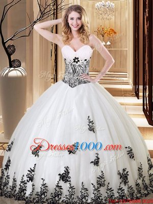 White Lace Up Quinceanera Gown Appliques Sleeveless Floor Length