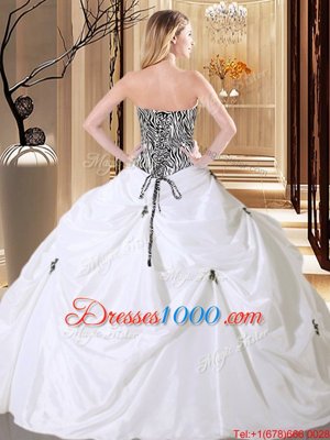 White Sleeveless Floor Length Embroidery and Pick Ups Lace Up 15 Quinceanera Dress