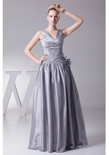 Silver V-neck Hand Made Prom dress Appliques Pleats