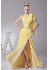 High Silt One Shoulder Light Yellow Prom Dress