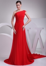 Cutout One Shoulder Ruching Watteau Train Prom Dresses in Red