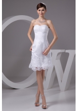 Sweetheart Strapless Knee-length Wedding Dresses with Appliques