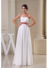 Sweetheart Wedding Dresses in White Decorated with Beading Sash