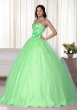 2014 Affordable Sping Green Gown Sweetheart Beading Quinceanera Dress with Hand Made Flower