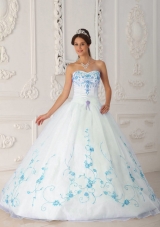 White Ball Gown Strapless Embroidery Sweetheart Quinceanera Dress for Girl
