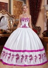 Puffy Sweetheart White Quinceanera Dress with Fuchsia Appliques