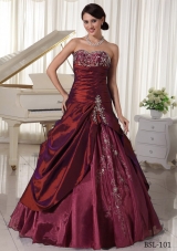 Elegant Sweetheart Quinceanera Dresses with Appliques and Beading