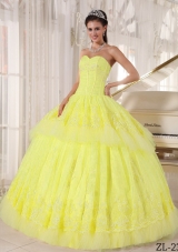 Beautiful Sweetheart Organza Appliques Yellow Dresses For a Quinceanera