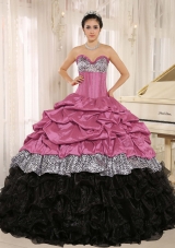 Rose Pink and Black Sweetheart Quinceanera Dresses Gowns with Ruffles and Pick-ups