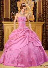 Rose Pink Strapless Taffeta Sweet Sixteen Dresses with Appliques