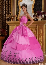 Rose Pink Princess Sweetheart Quincenera Dresses with Appliques