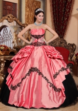 2014 Pretty Sweetheart Watermelon Ball Gown Red and Black Quinceanera Dresses with Appliques