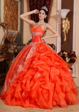 Elegant Puffy Sweetheart 2014 Beading Quinceanera Dresses with Pick-ups