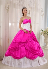 Hot Pnk and White Ball Gown Sweetheart Quinceanera Dress with Taffeta Appliques